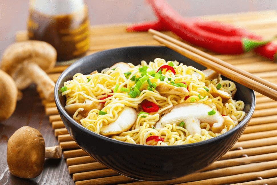 高湯熬制、營(yíng)養(yǎng)美味，解碼白象食品“湯好喝高湯面”制作工藝